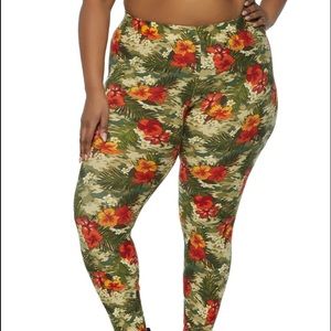 Plus Size Floral Printed Leggings